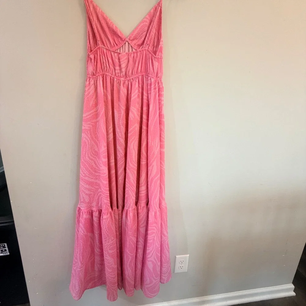 HM Maxi Dress Womens XS Pink Swirl Textured Flowy Barbiecore Summer Vacation - Picture 4 of 9